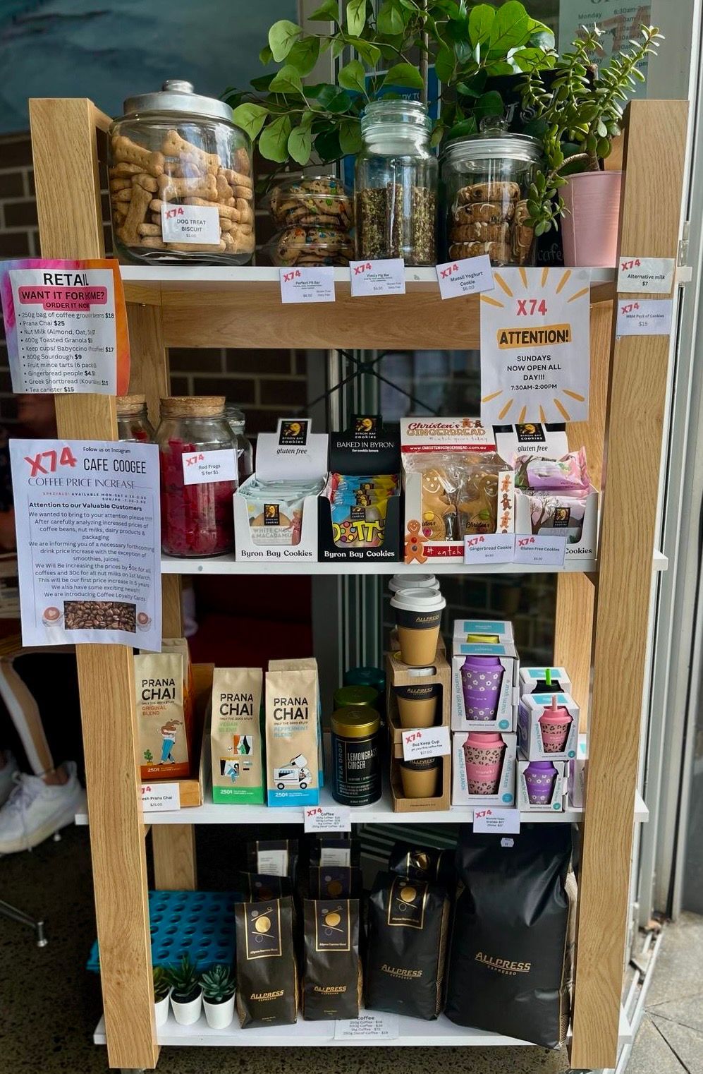 X74 Retail Stand